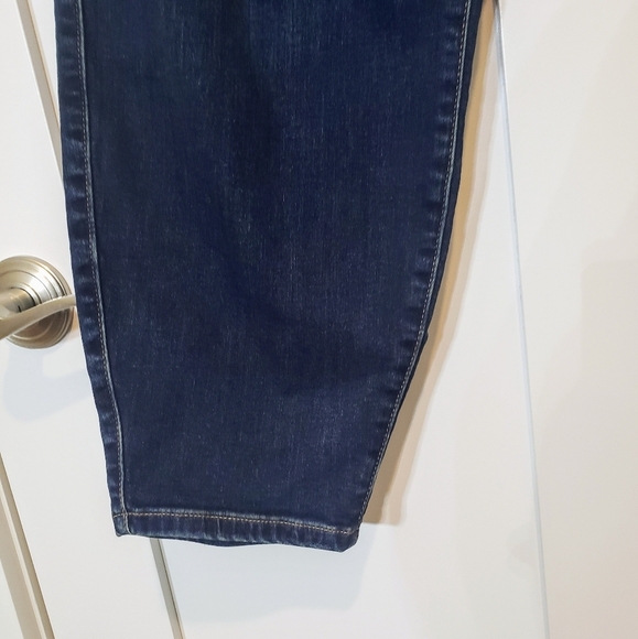 Torrid Hi-Rise Super Soft Jegging Jeans Distressed New With Tags Size 30… - Picture 6 of 16